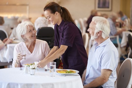 personnel maison retraite