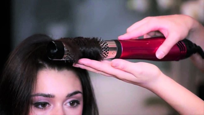 Comparatif des brosses soufflantes pour des cheveux volumineurs